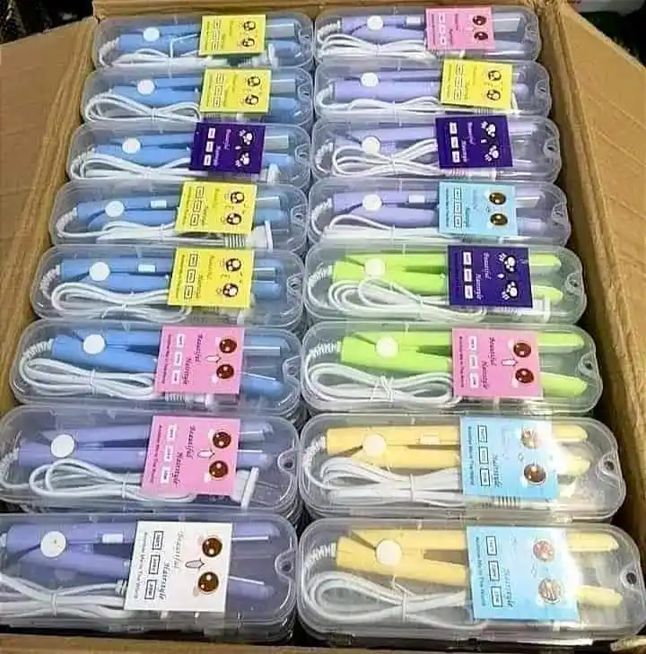 Mini hair straightner